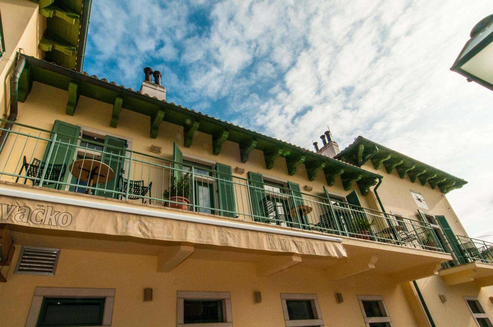 Hotel Televrin เนเรซีน ภายนอก รูปภาพ
